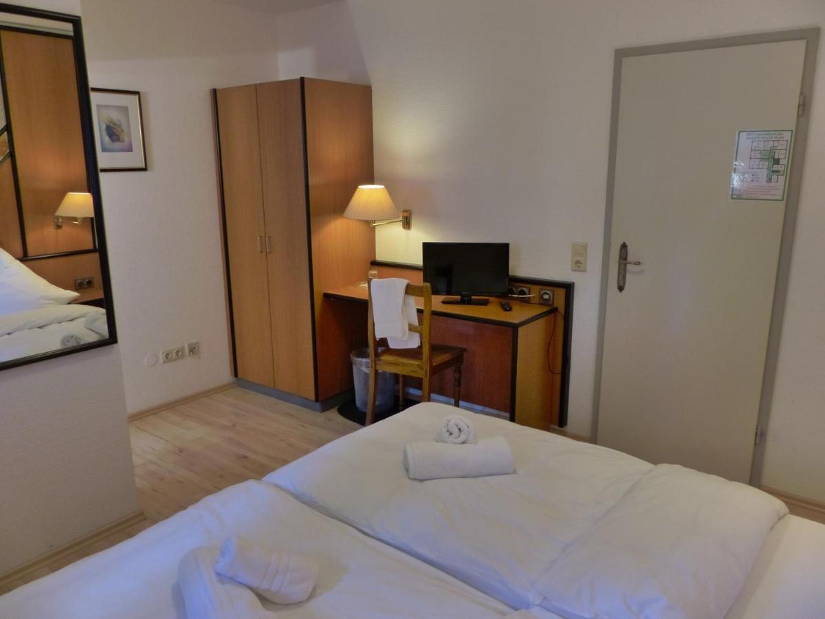 Hotel Zur Post Dabringhausen - Contactless Self Check-In Вермельскирхен Экстерьер фото