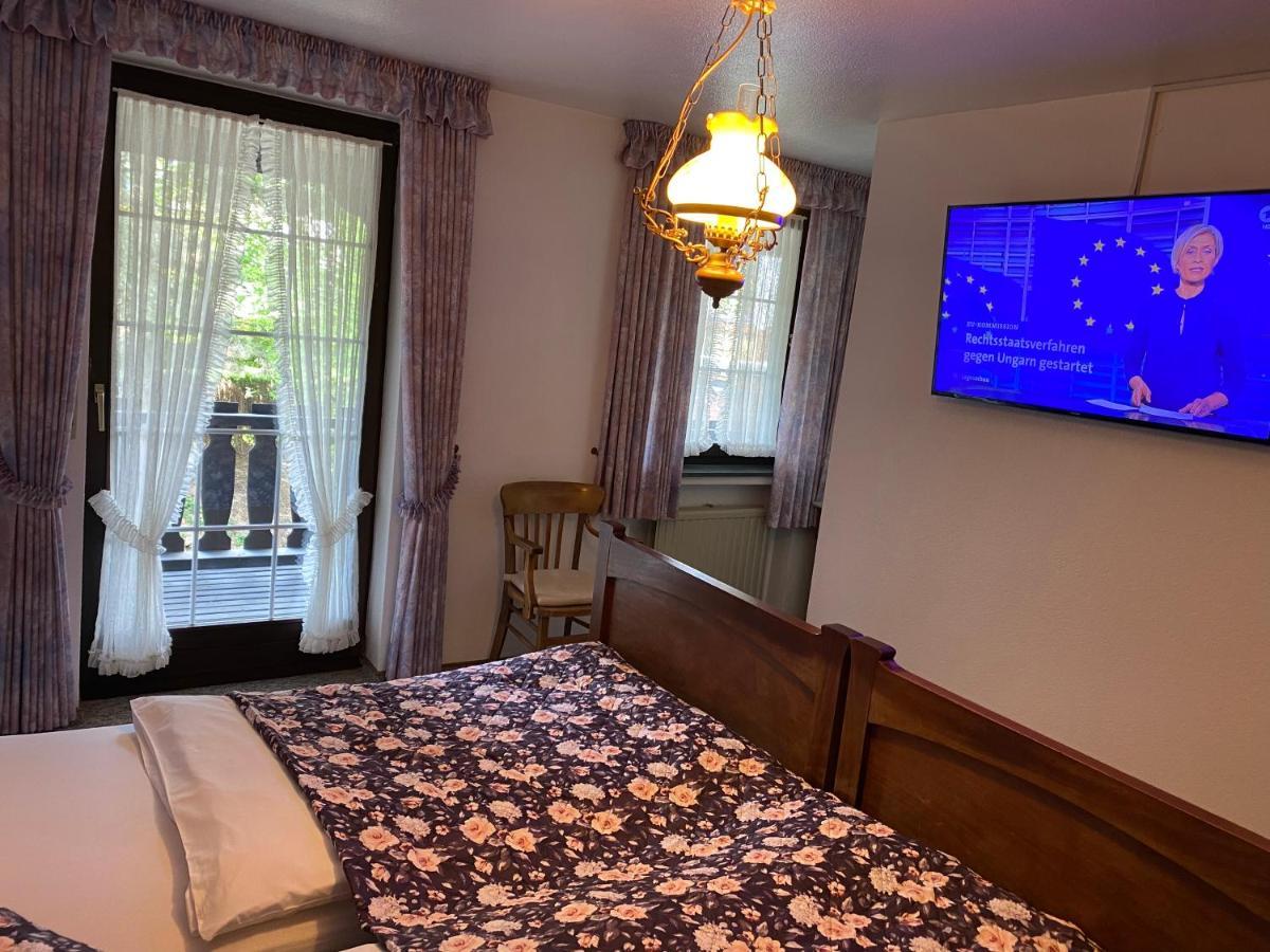 Hotel Zur Post Dabringhausen - Contactless Self Check-In Вермельскирхен Экстерьер фото
