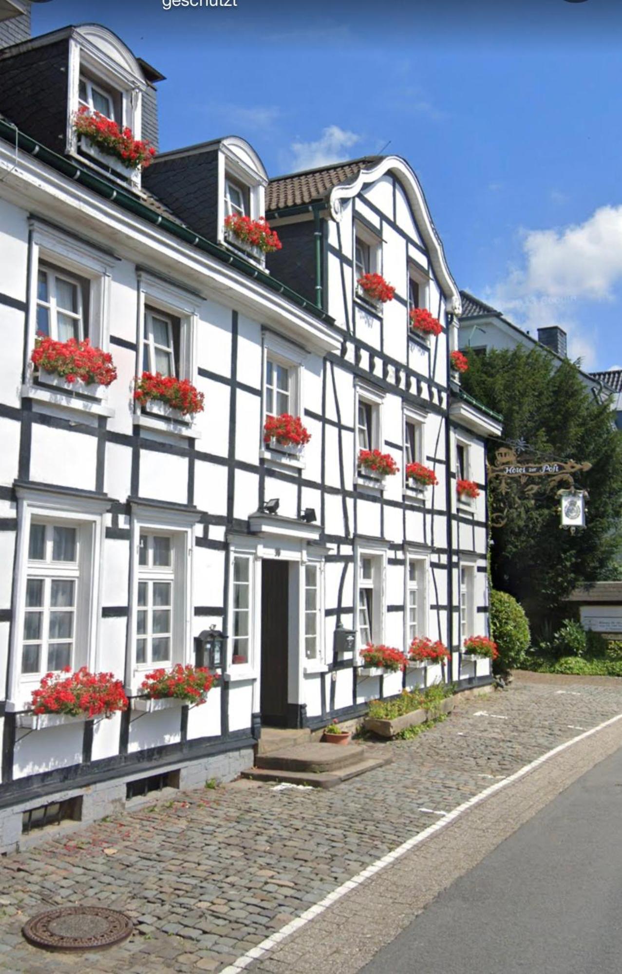 Hotel Zur Post Dabringhausen - Contactless Self Check-In Вермельскирхен Экстерьер фото