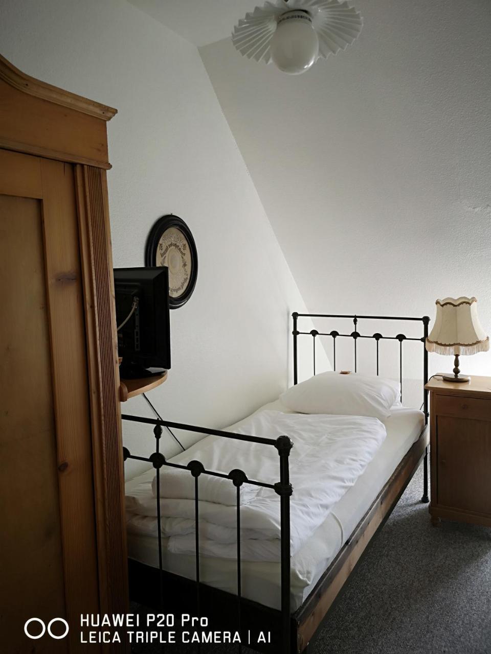 Hotel Zur Post Dabringhausen - Contactless Self Check-In Вермельскирхен Экстерьер фото