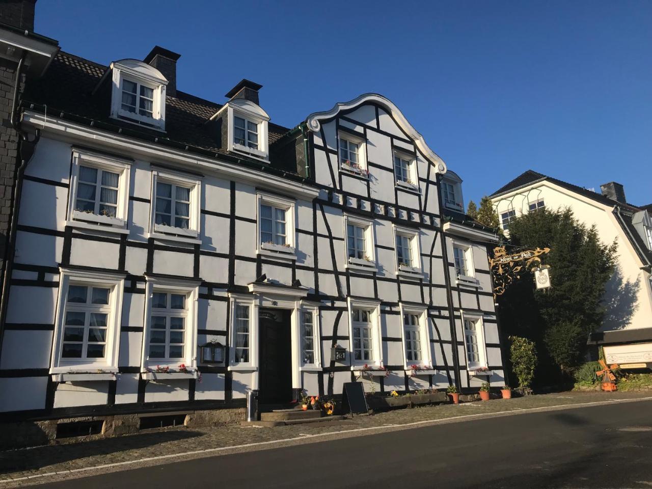 Hotel Zur Post Dabringhausen - Contactless Self Check-In Вермельскирхен Экстерьер фото